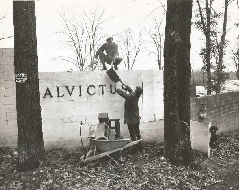 Alvictus is at 16625 Purse Drive Manassas, Virginia in the Lake Jackson subdivision.