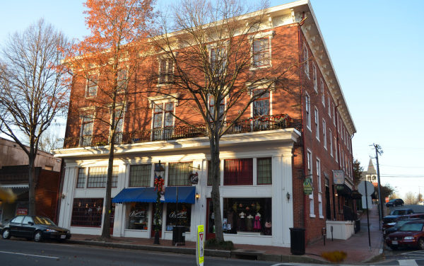 Fredericksburg Virginia Shopping and Restaurants