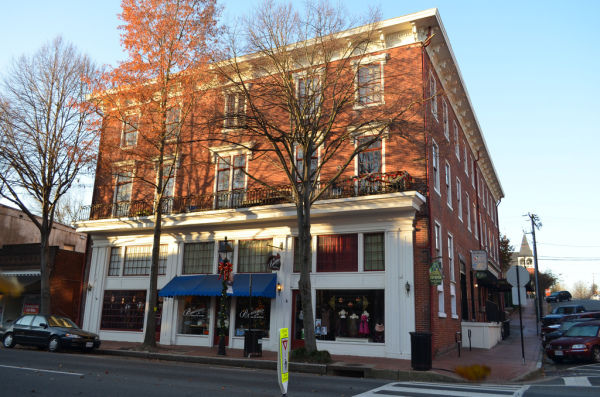 Fredericksburg Virginia Shopping and Restaurants