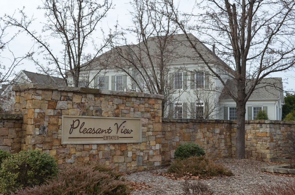 Pleasant View Estates is an exclusive neighborhood of 40 estate homes on 1-1.5 acre home sites between Centreville and Chantilly on Braddock Road. Pleasant Forest Drive and Rosalie Ridge Drive are the streets in Pleasant View Estates.